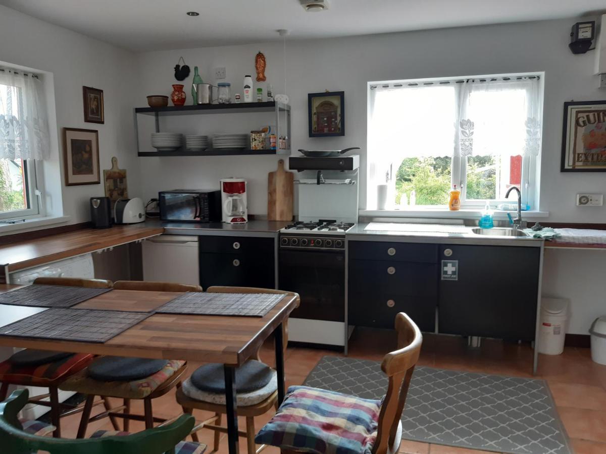 Back2Roots - Beautifully Restored Cottage, Doochary Extérieur photo