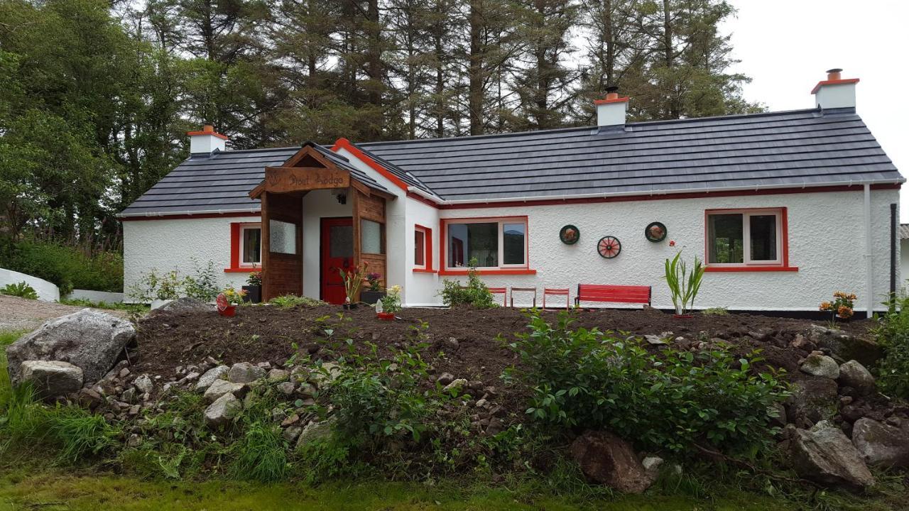 Back2Roots - Beautifully Restored Cottage, Doochary Extérieur photo
