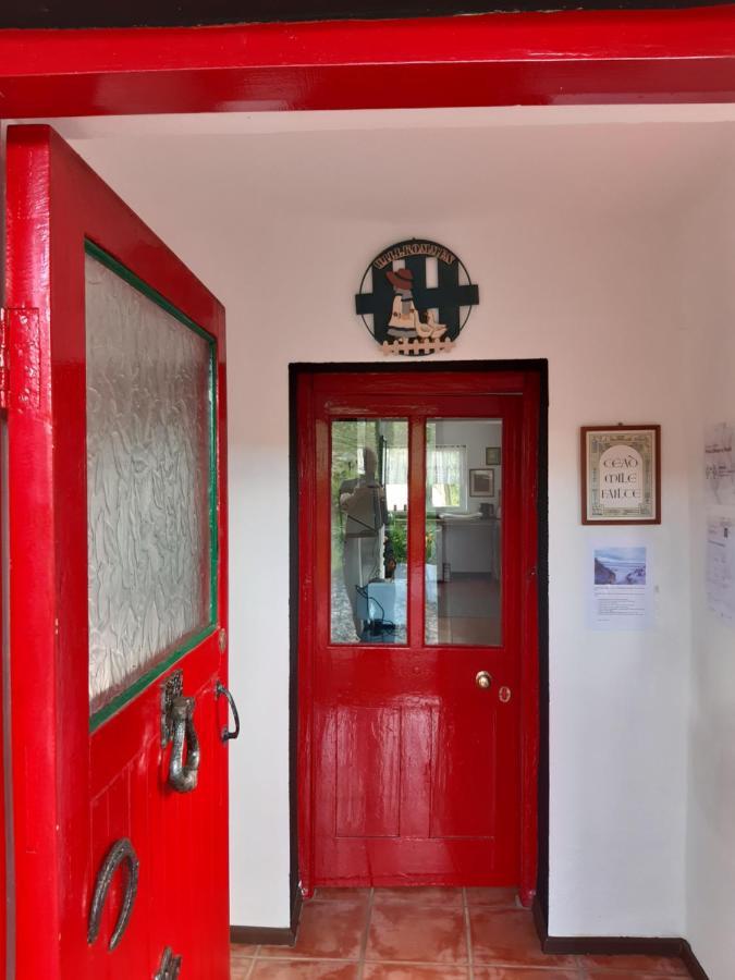 Back2Roots - Beautifully Restored Cottage, Doochary Extérieur photo